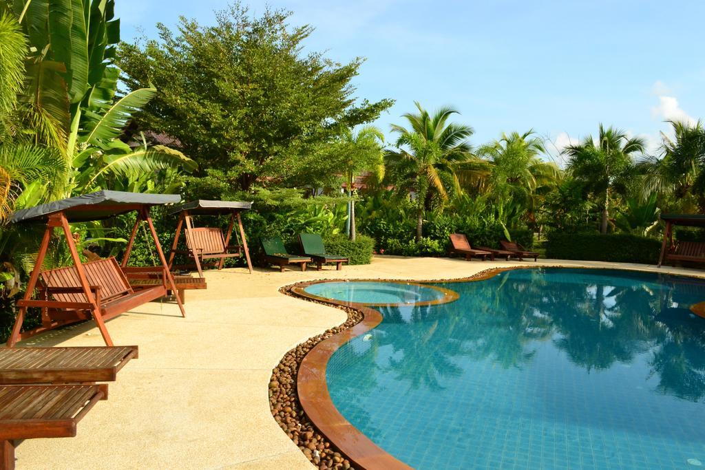Yuwadee Resort Chalong Ngoại thất bức ảnh