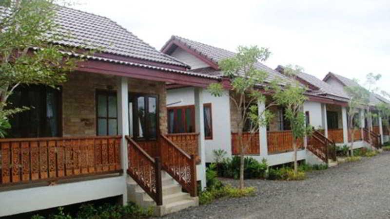 Yuwadee Resort Chalong Ngoại thất bức ảnh
