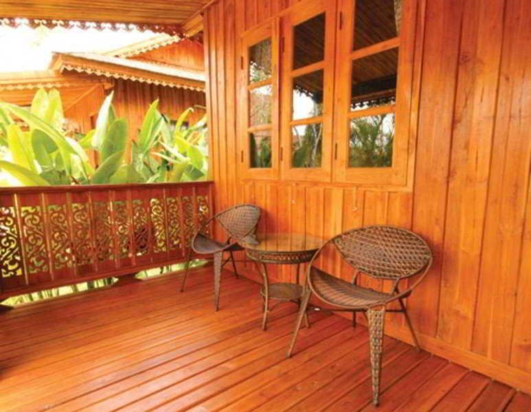 Yuwadee Resort Chalong Ngoại thất bức ảnh